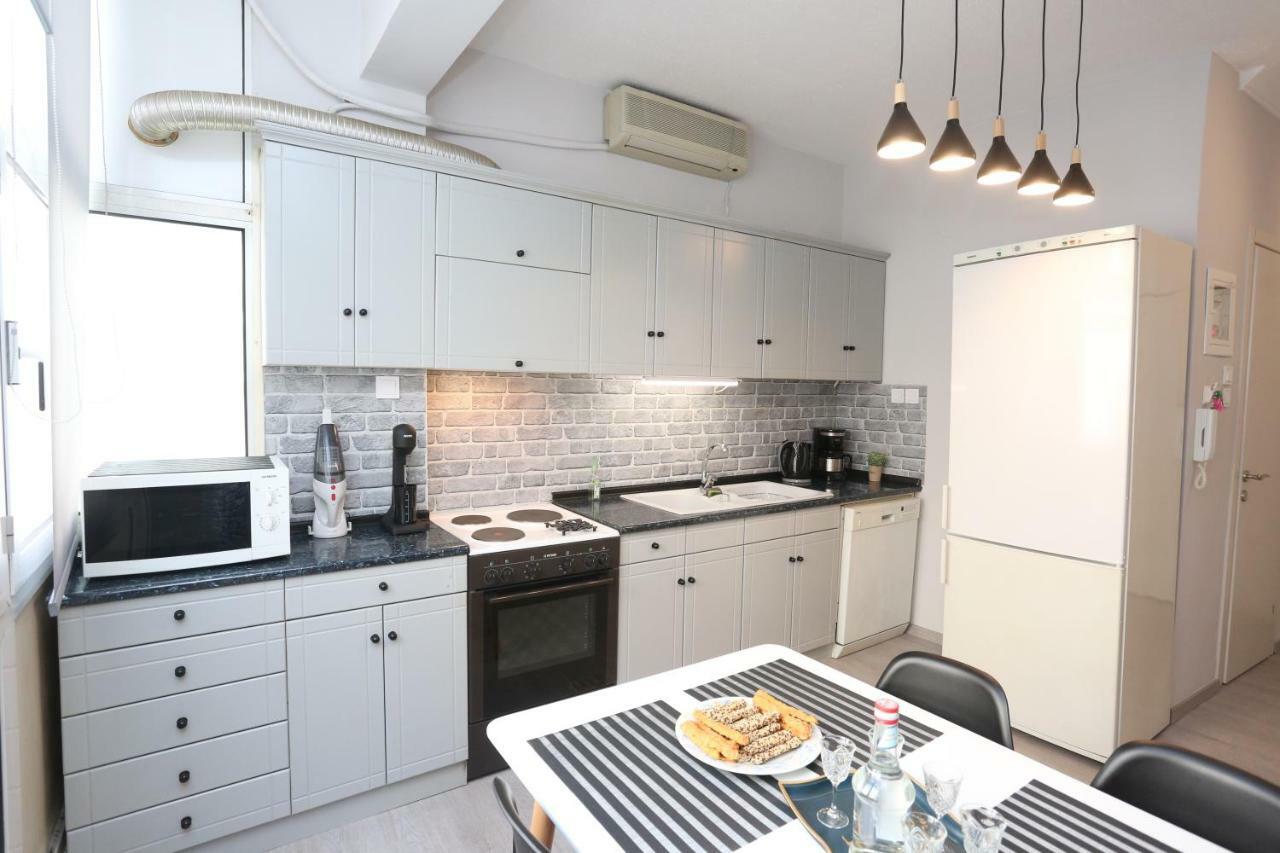 Oli'S Luxury Apartment Thessaloniki Exterior photo