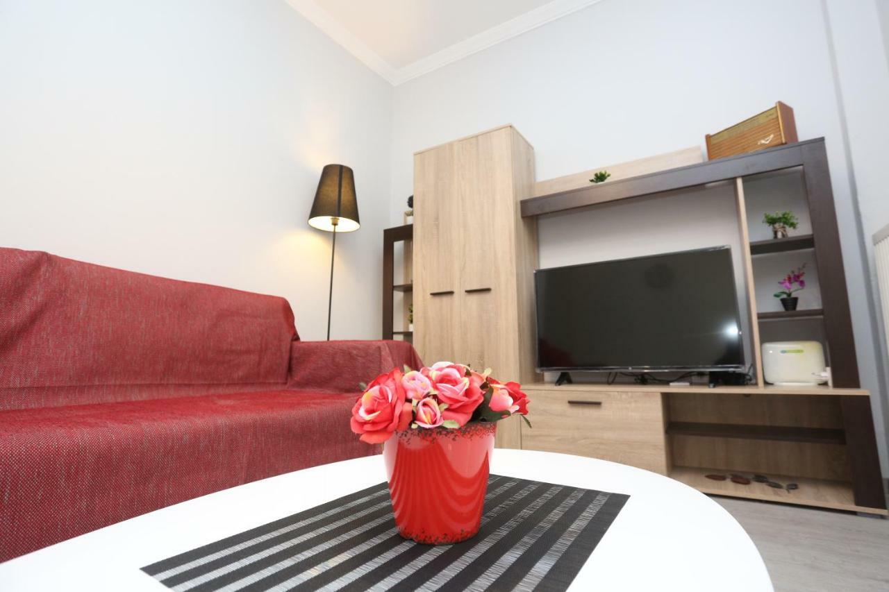 Oli'S Luxury Apartment Thessaloniki Exterior photo