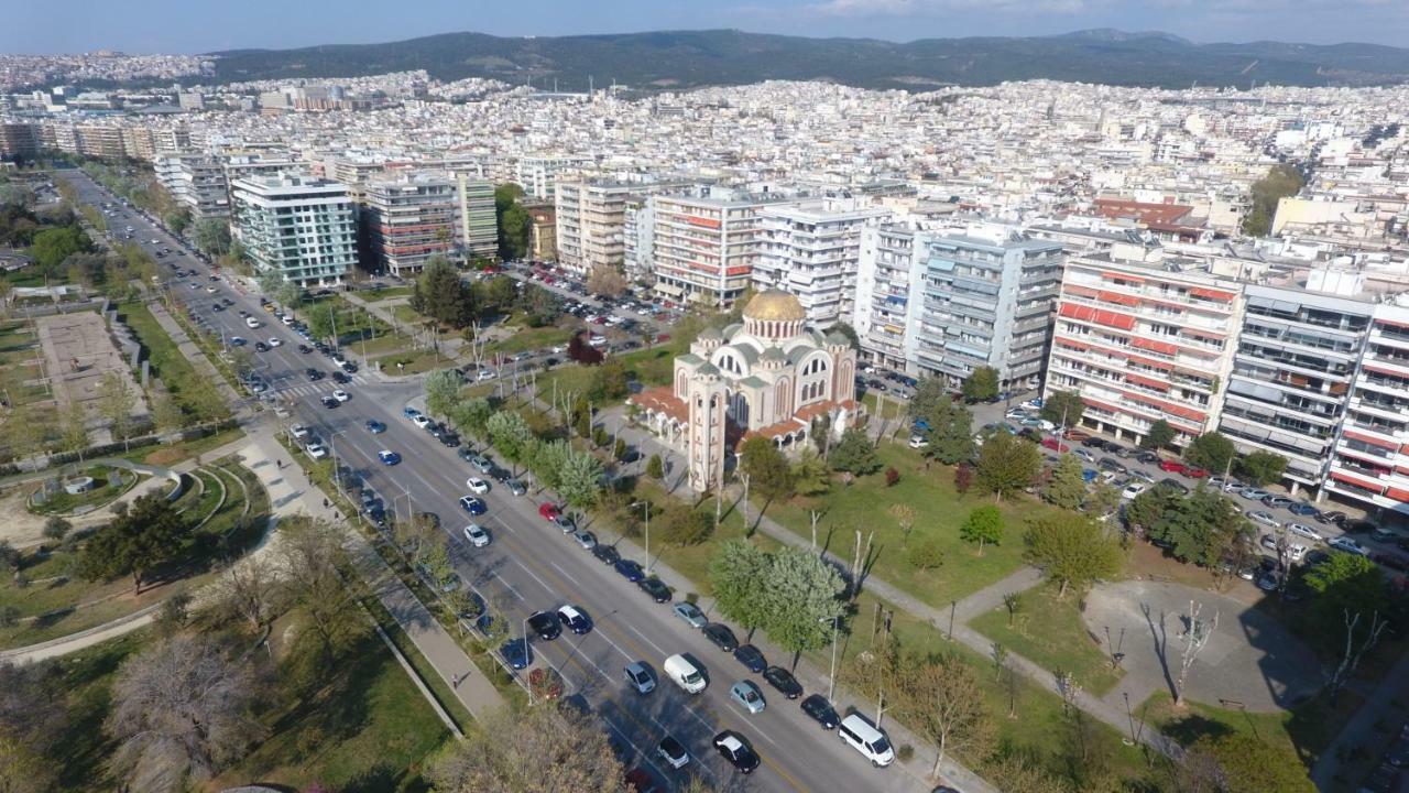 Oli'S Luxury Apartment Thessaloniki Exterior photo