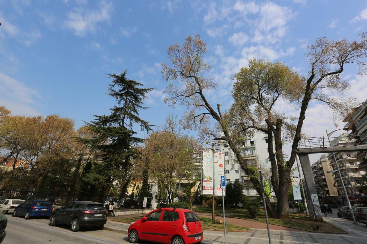 Oli'S Luxury Apartment Thessaloniki Exterior photo